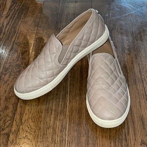 Steve Madden ecentrcq grey sneakers